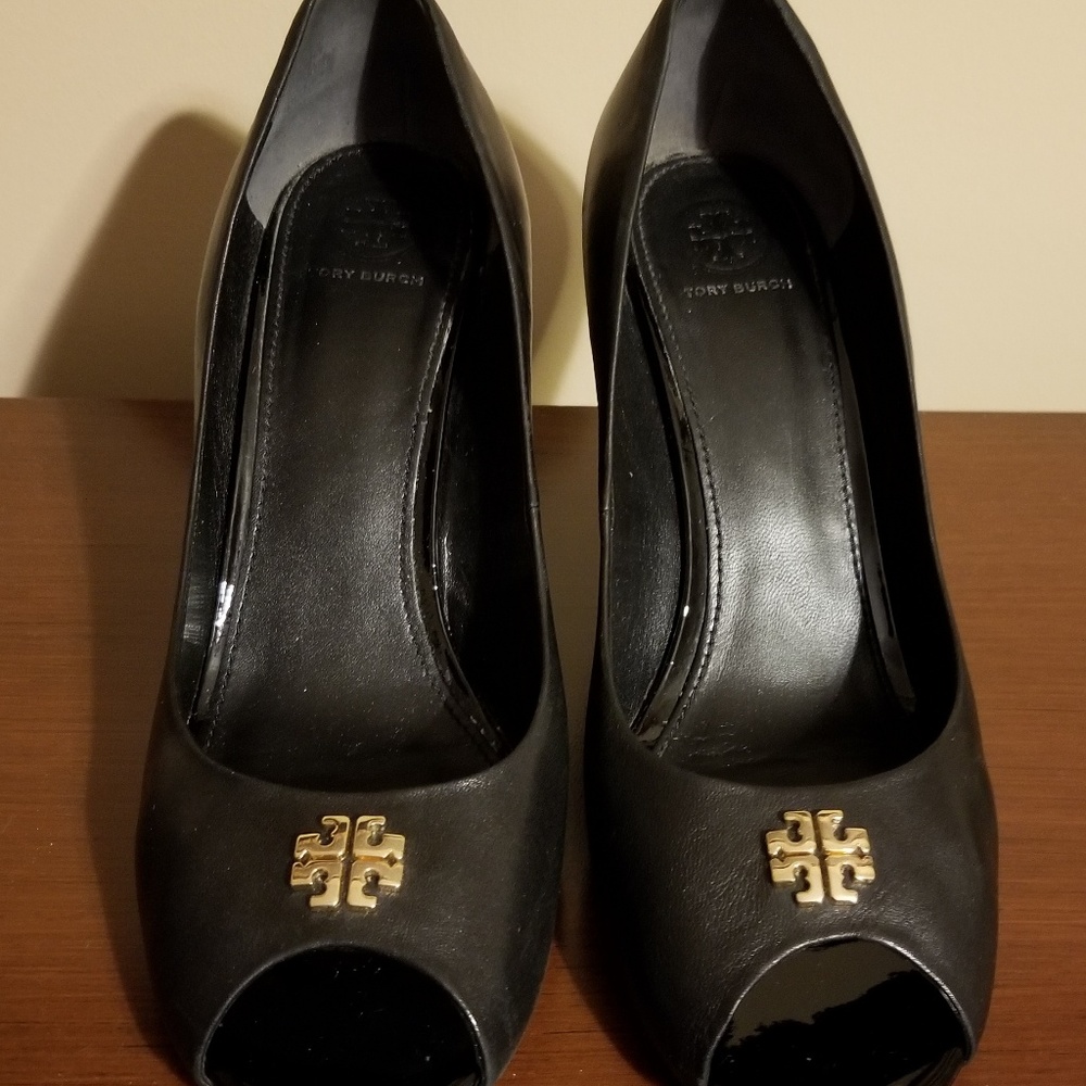 💄👗Tory Burch Jolie Peep Toe Wedges